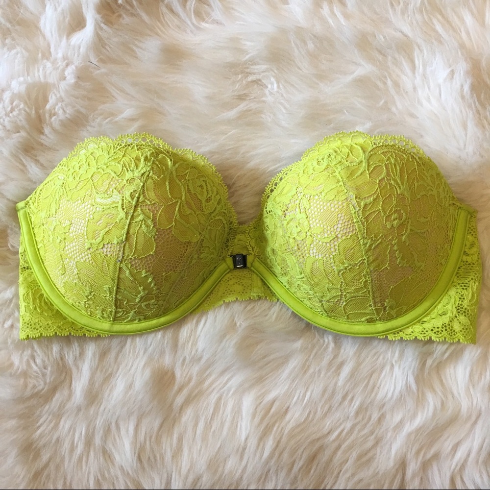 Victoria’s Secret Strapless Bra